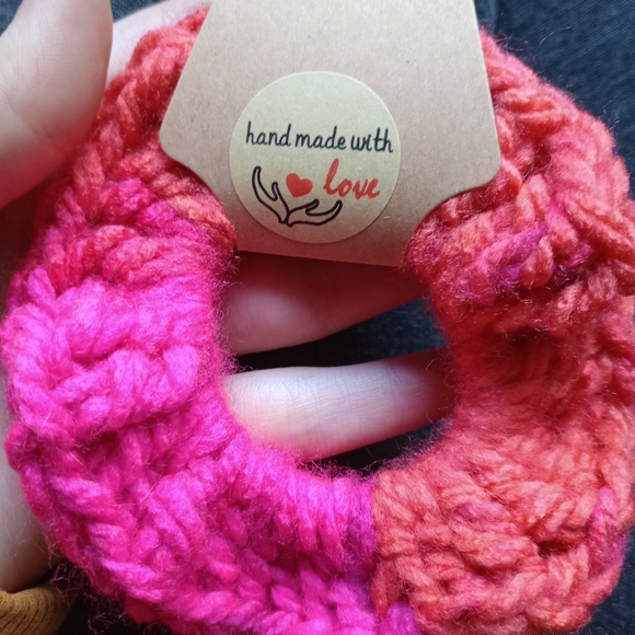 Limited Edition Sunset Dreams Scrunchie - Picture 2 of 3